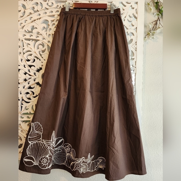 Caroline Constas Dresses & Skirts - CAROLINE CONSTAS ENBRODERY BROWN MIDI FULL SKIRT NWT SZ SMALL